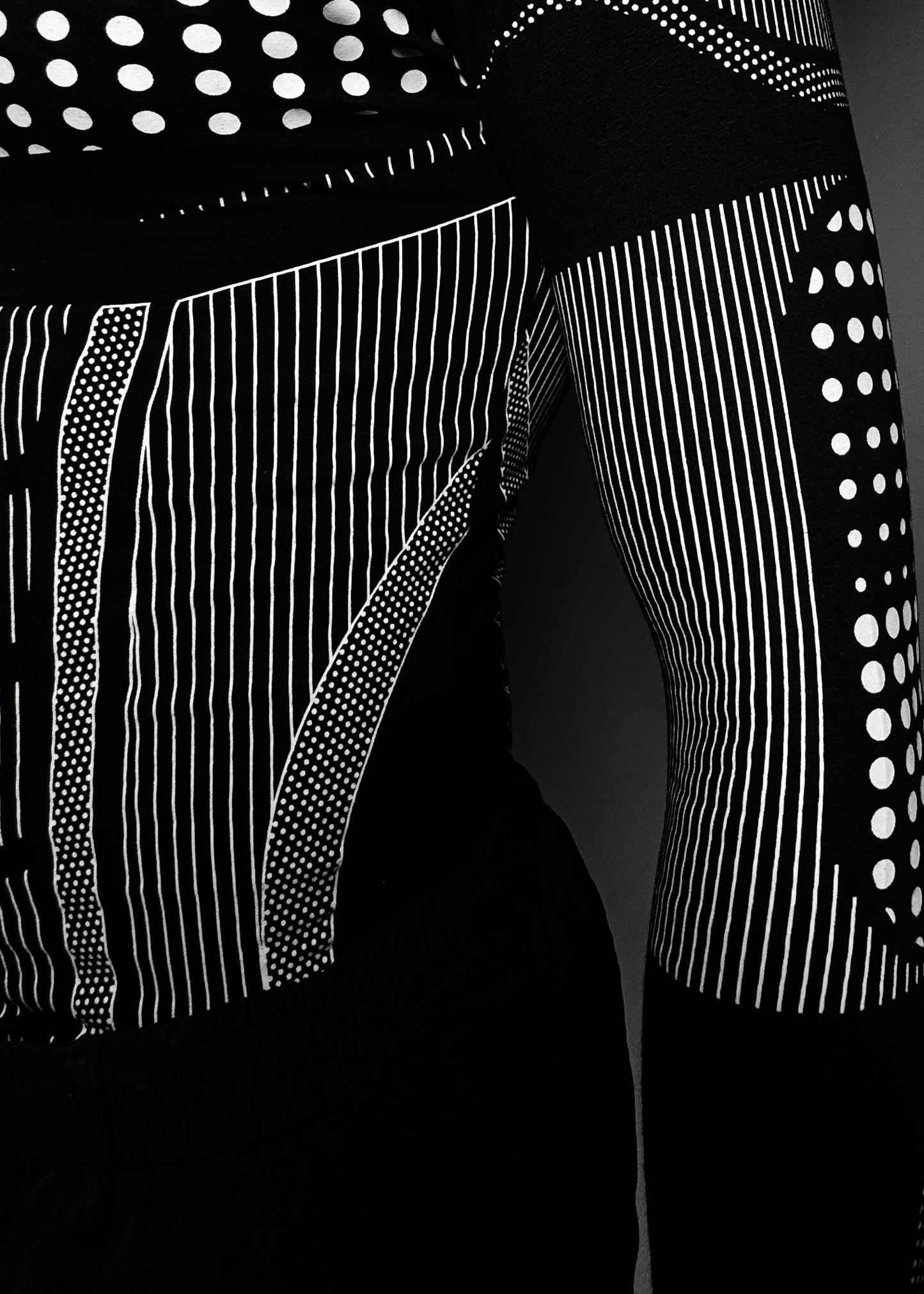 KAIJU NO. 8 / SPINE / COMPRESSION