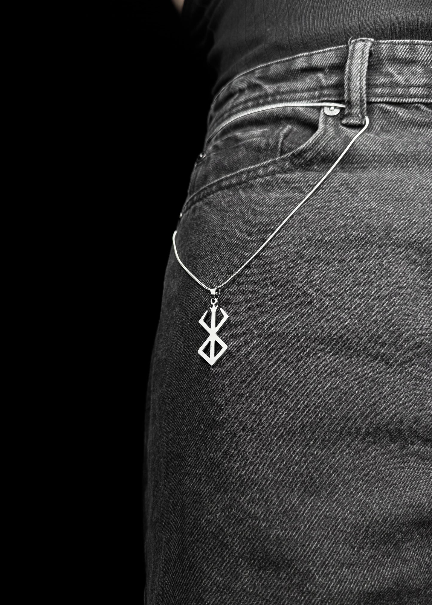 BERSERK / PENDANT WITH CHAIN