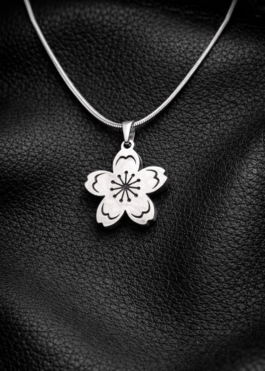 SAKURA / PENDANT WITH CHAIN