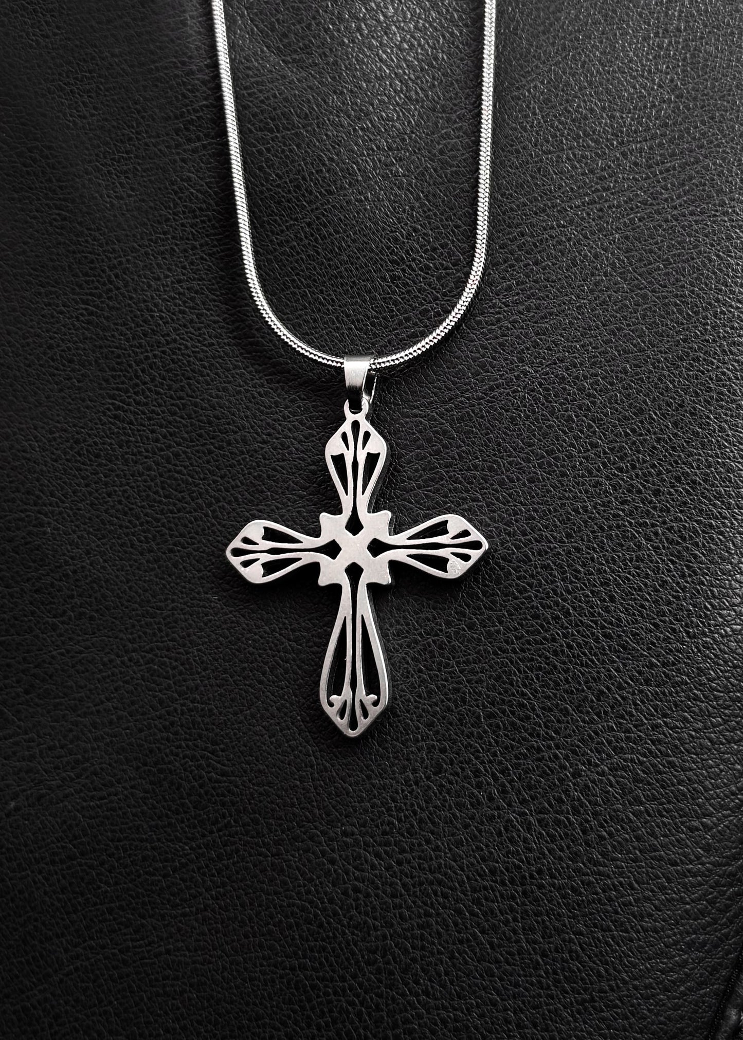 CHROME CORE / PENDANT WITH CHAIN