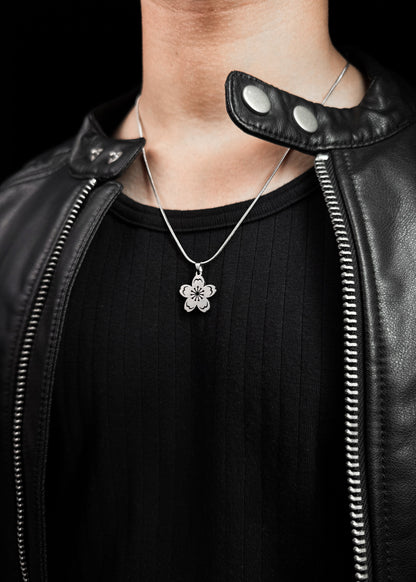 SAKURA / PENDANT WITH CHAIN