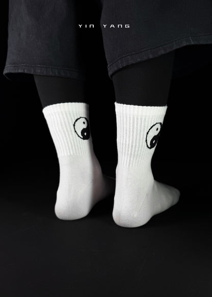 YIN YANG / SOCKS