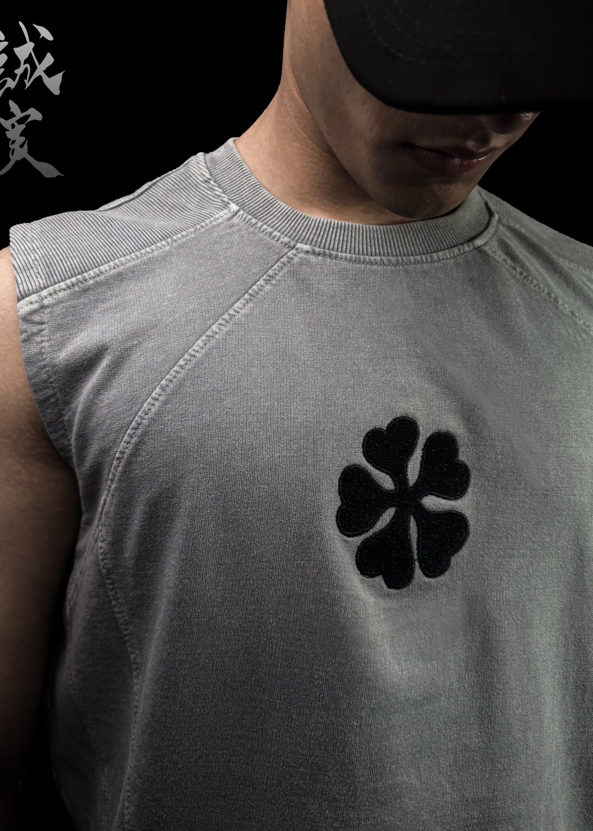 ASTA / VEST / BLACK CLOVER