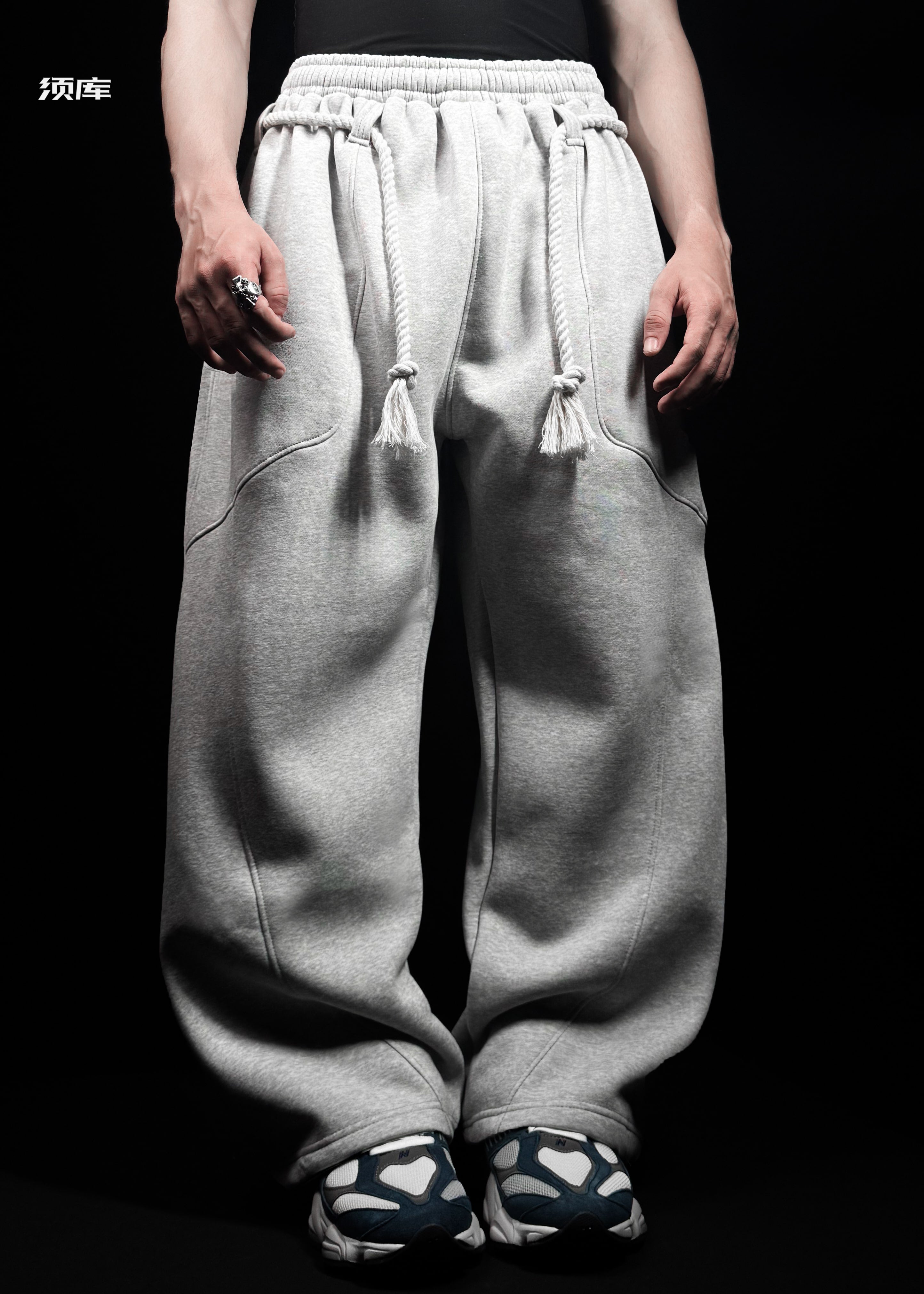 GREY TOJI / SWEATPANTS – ZENIN