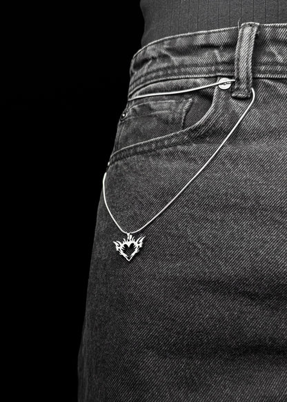 HEART GOTH / PENDANT WITH CHAIN