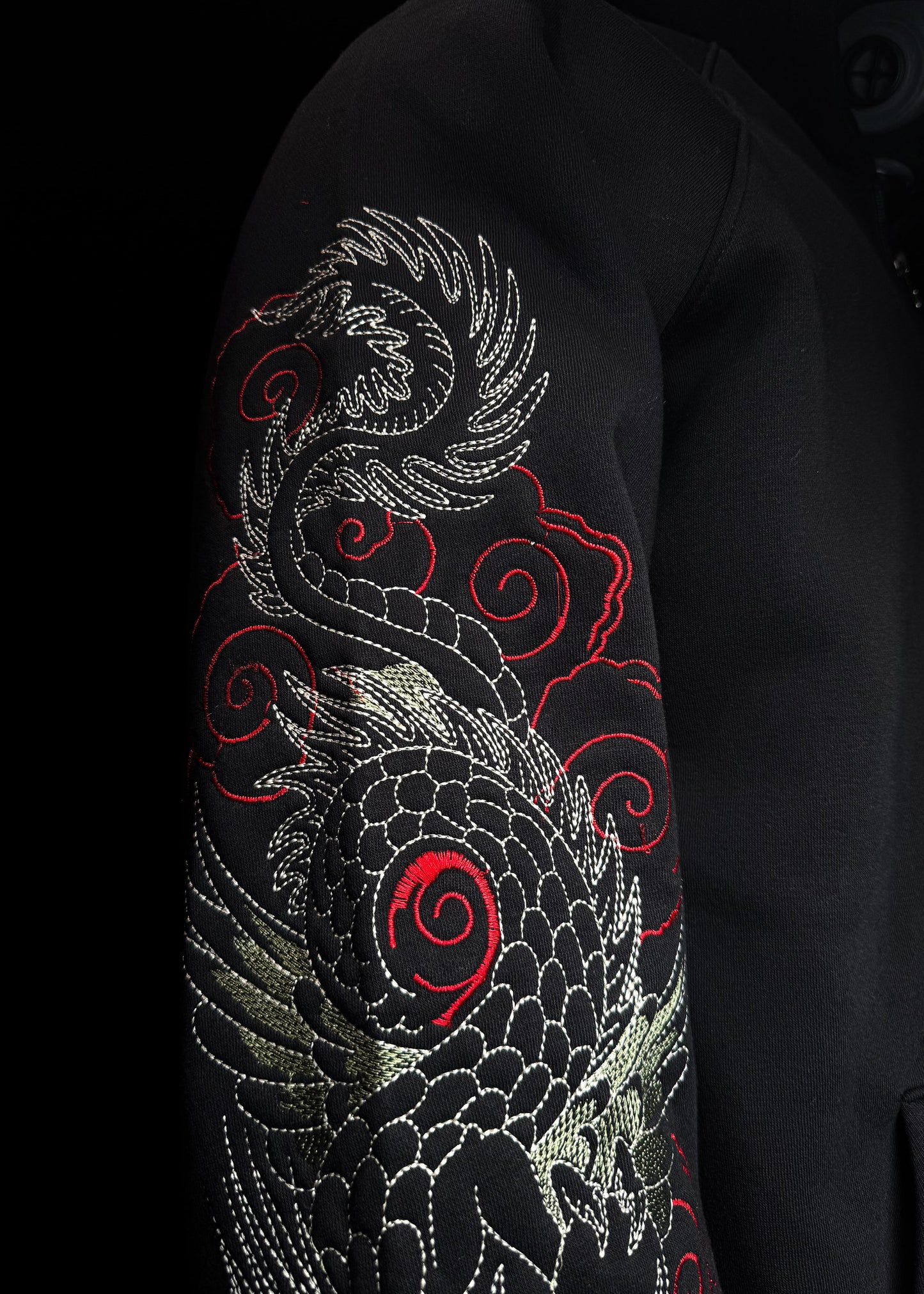DRAGON EMBROIDERY / ZIPPER