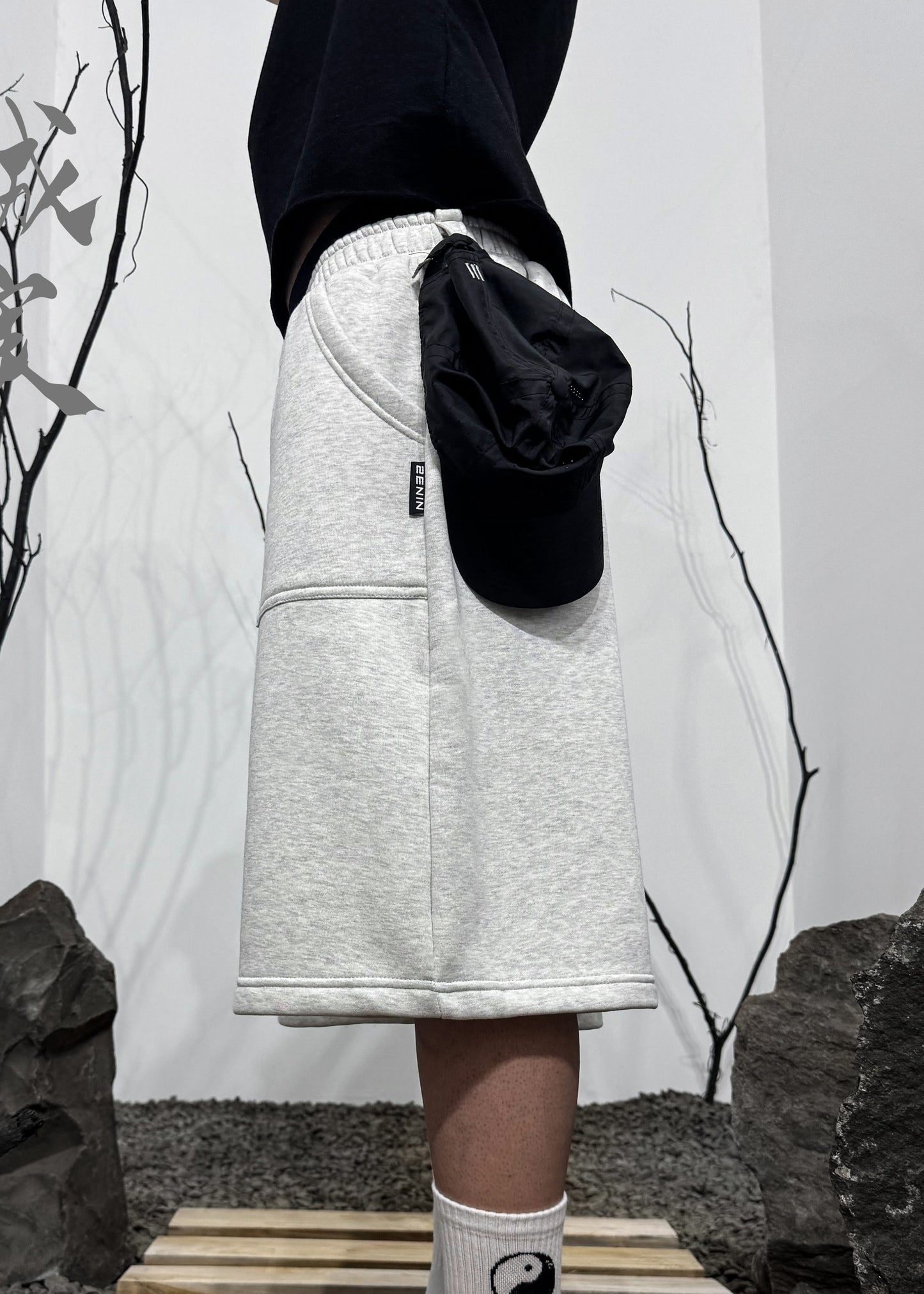 GREY UTILITY BAGGY SHORTS