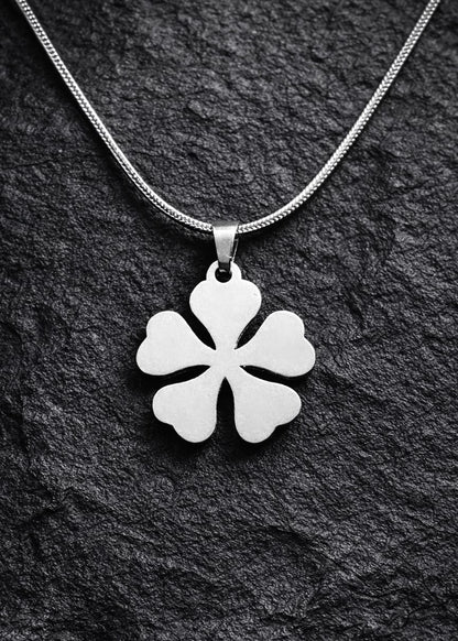 FIFTH LEAF / PENDANT WITH CHAIN